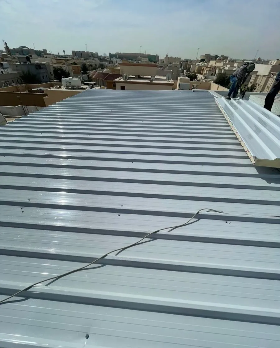 مقاول بناء أسقف ساندويتش بانل في جدة